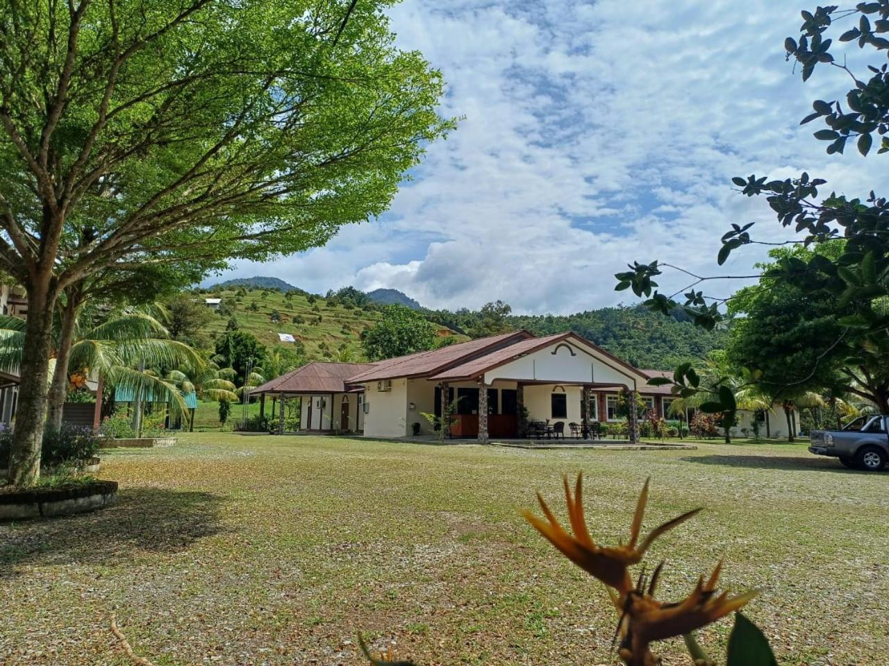 Lemuni Retreat & Training Centre - Kerling, Selangor Hotel Kültér fotó